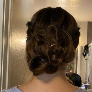 Meet your Posher, Olivia